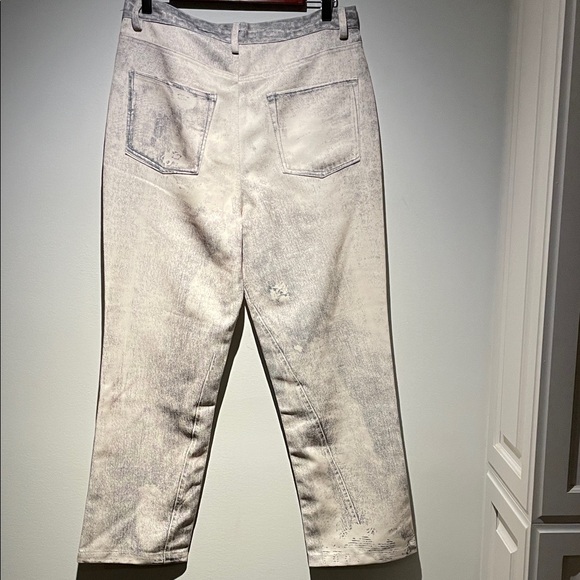 Men's Distressed Gray Jeans - Picture 4 of 7